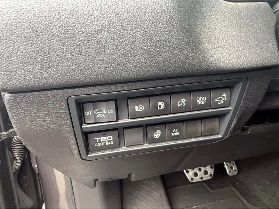 2025 Toyota Sequoia 3rd Gen - Image 10 of 15