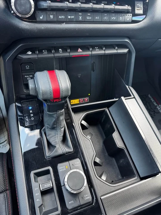 2025 Toyota Sequoia 3rd Gen - Image 14 of 19