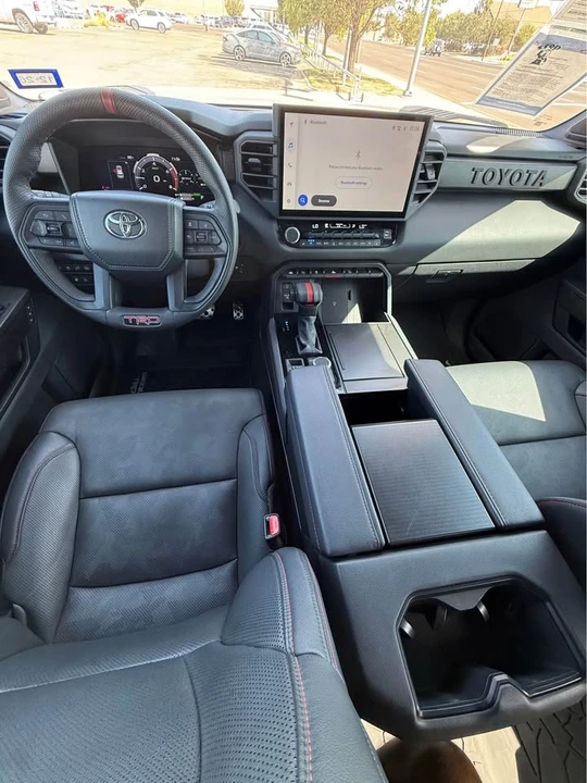 2025 Toyota Sequoia 3rd Gen - Image 6 of 8