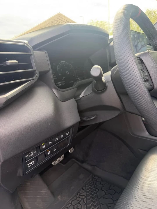 2025 Toyota Sequoia 3rd Gen - Image 14 of 16