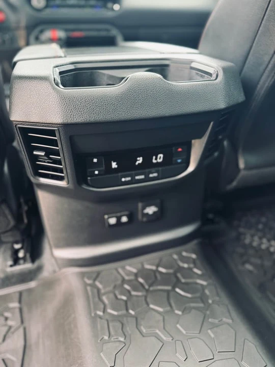 2025 Toyota Sequoia 3rd Gen - Image 14 of 15