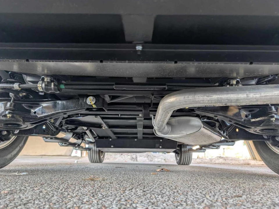 2025 Toyota Sienna 4th Gen - Image 16 of 21