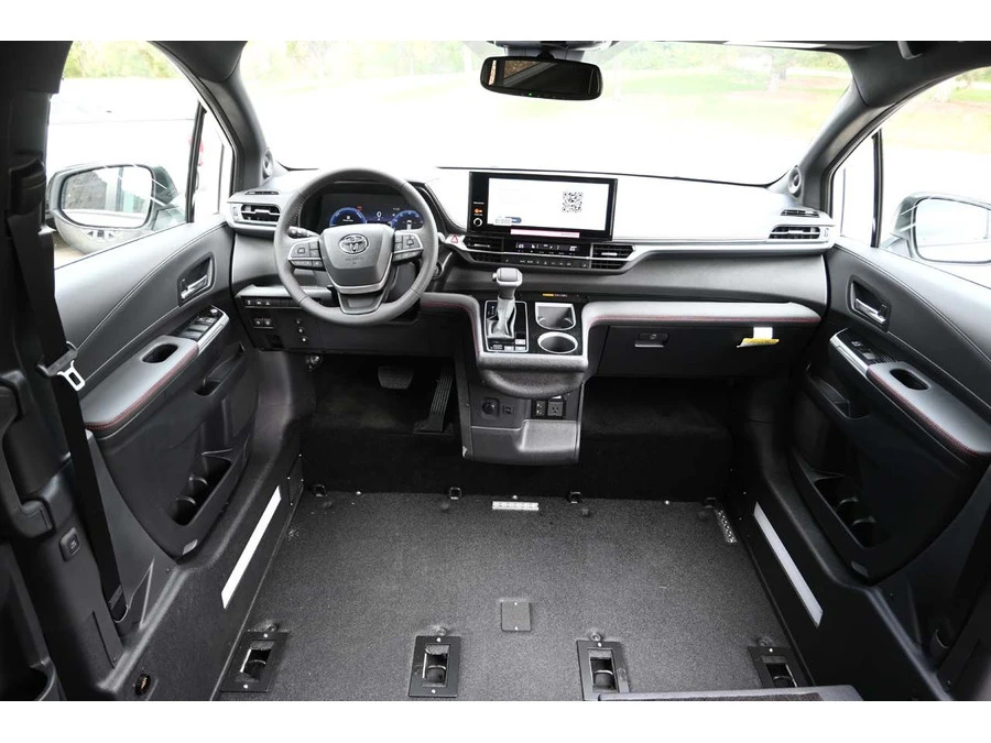 2025 Toyota Sienna 4th Gen - Image 21 of 21