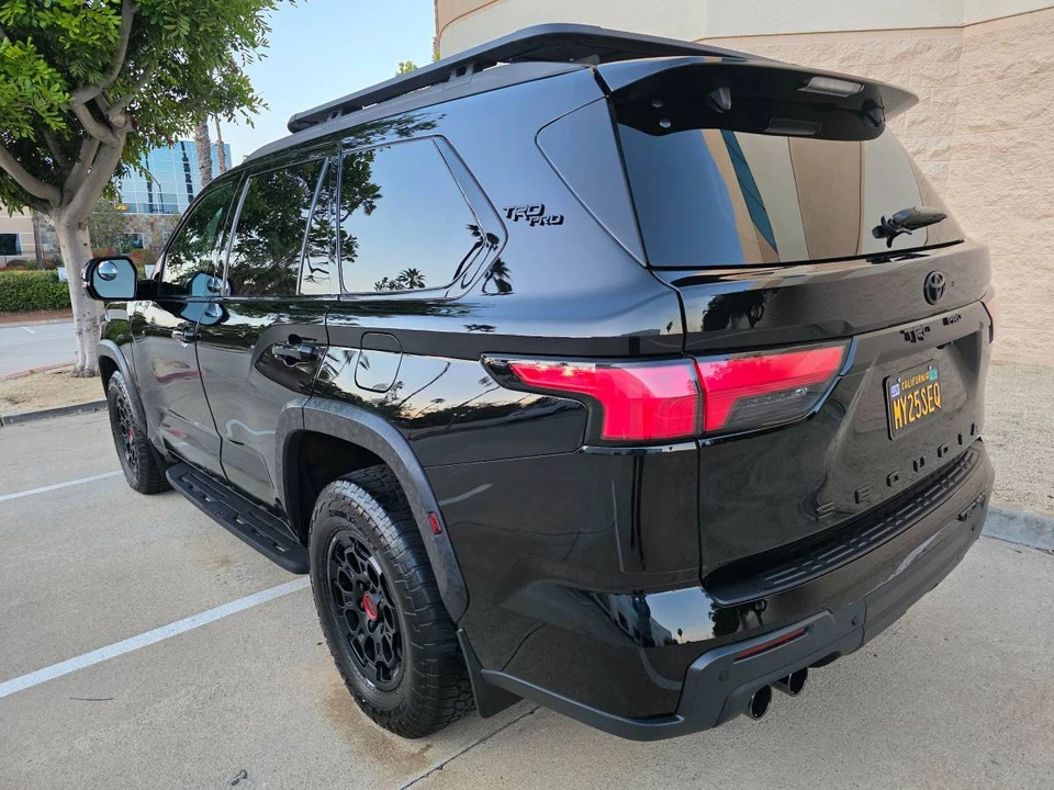 2025 Toyota Sequoia 3rd Gen - Image 9 of 10