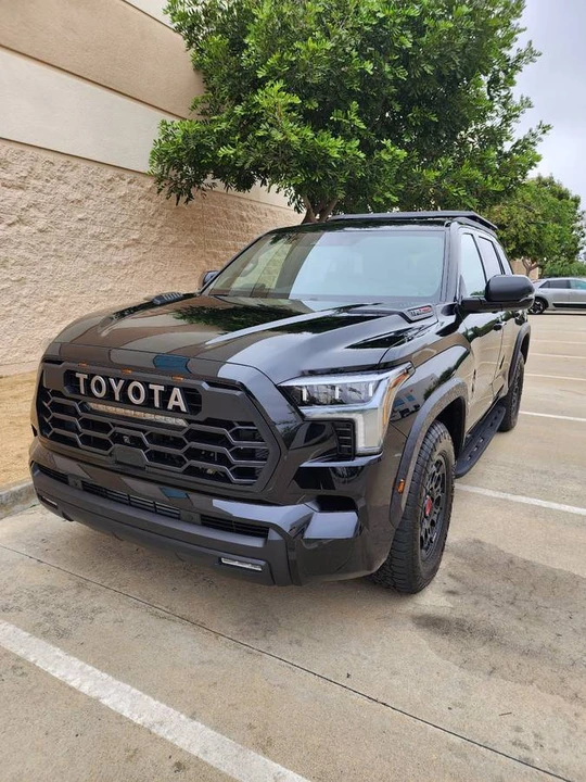 2025 Toyota Sequoia 3rd Gen - Image 5 of 10
