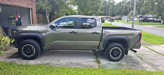 2025 Toyota Tacoma TRD Off-Road Pickup 4D 5 ft