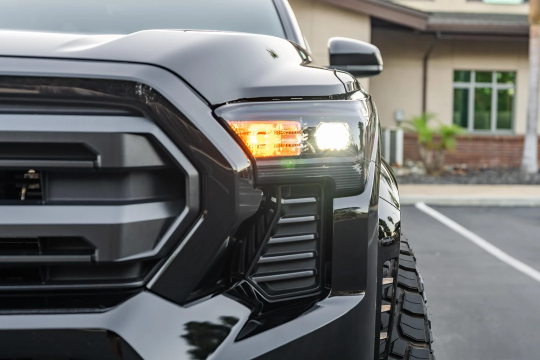 2025 Toyota Tacoma 4th Gen - Image 13 of 31