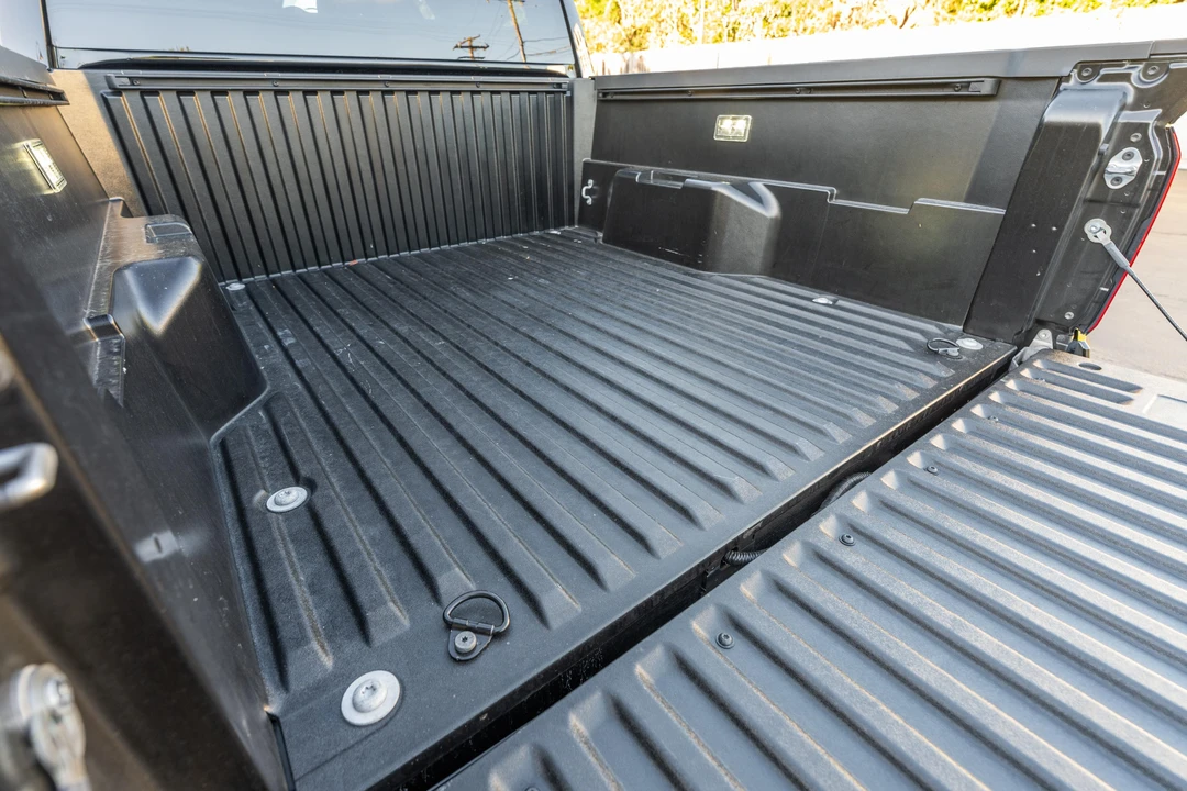 2025 Toyota Tacoma 4th Gen - Image 22 of 31