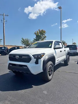2025 Toyota Tacoma TRD Off-Road Pickup 4D 5 ft