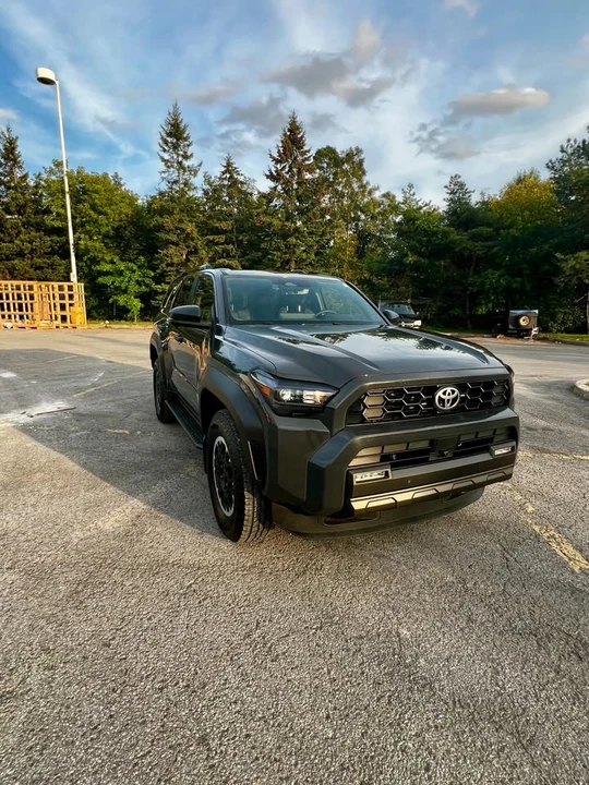 2025 Toyota 4Runner 6th Gen - Image 2 of 9