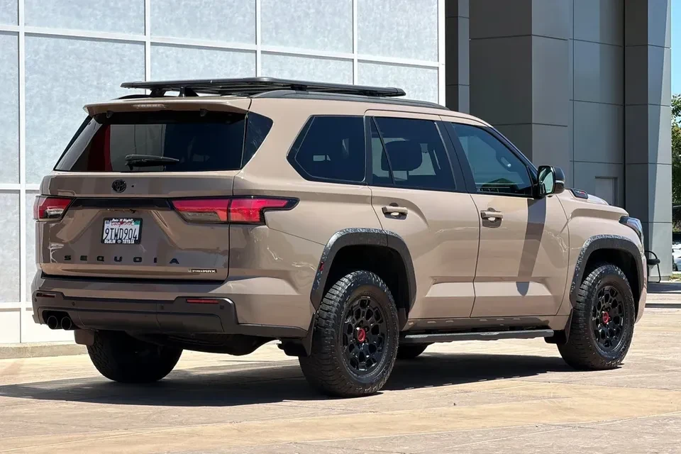 2025 Toyota Sequoia 3rd Gen - Image 12 of 13