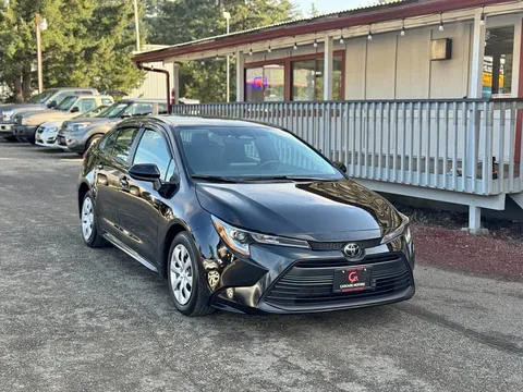 2025 Toyota Corolla LE