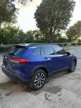2025 Toyota Corolla Cross - Image 4 of 14