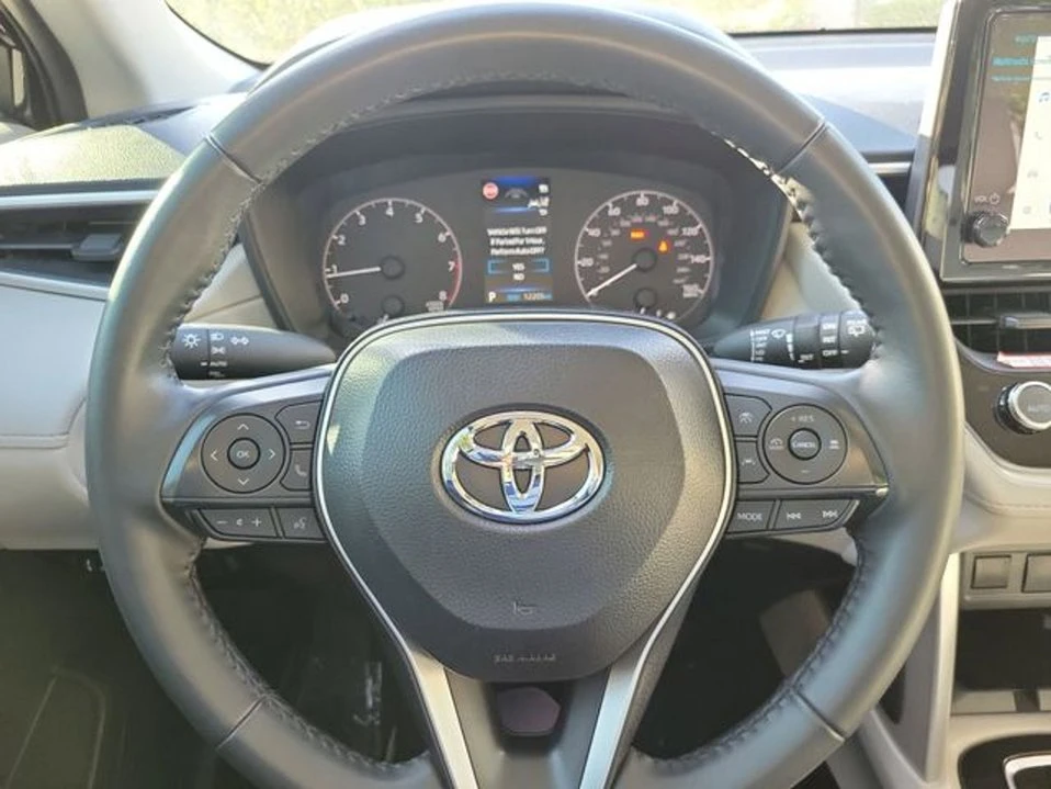 2025 Toyota Corolla Cross - Image 13 of 20
