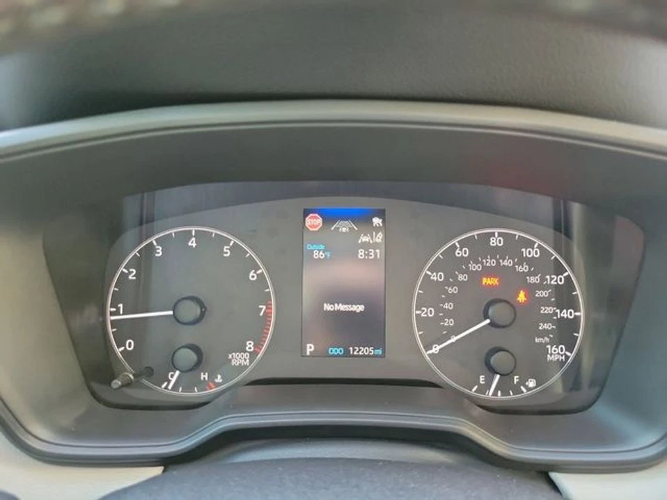 2025 Toyota Corolla Cross - Image 16 of 20