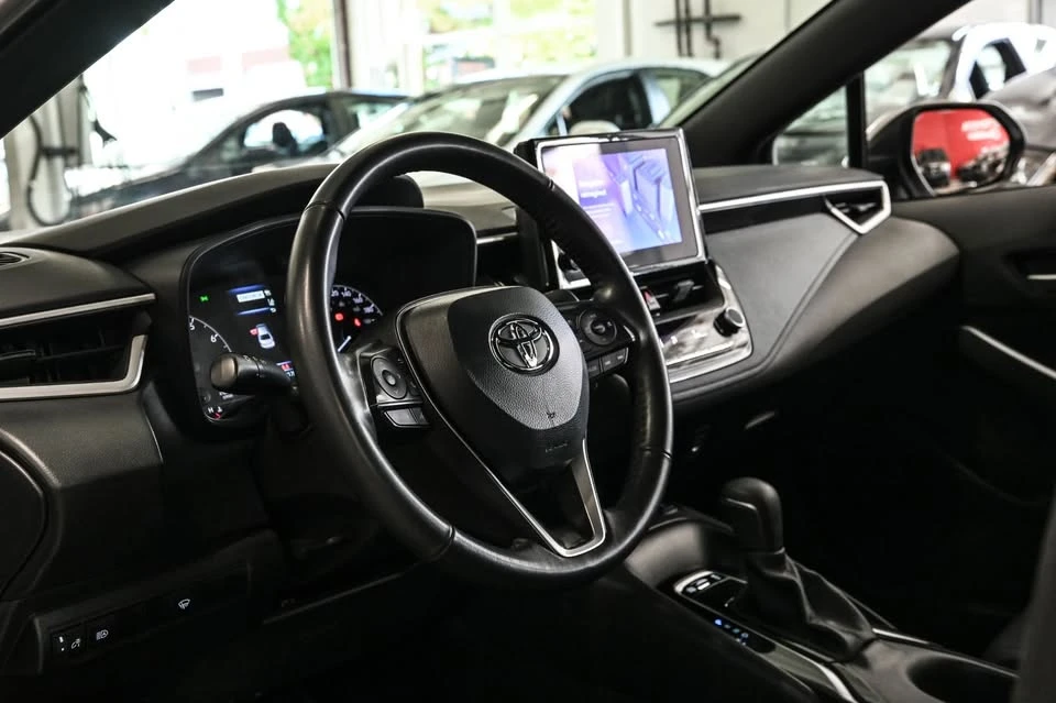 2025 Toyota Corolla 12th Gen - Image 15 of 20