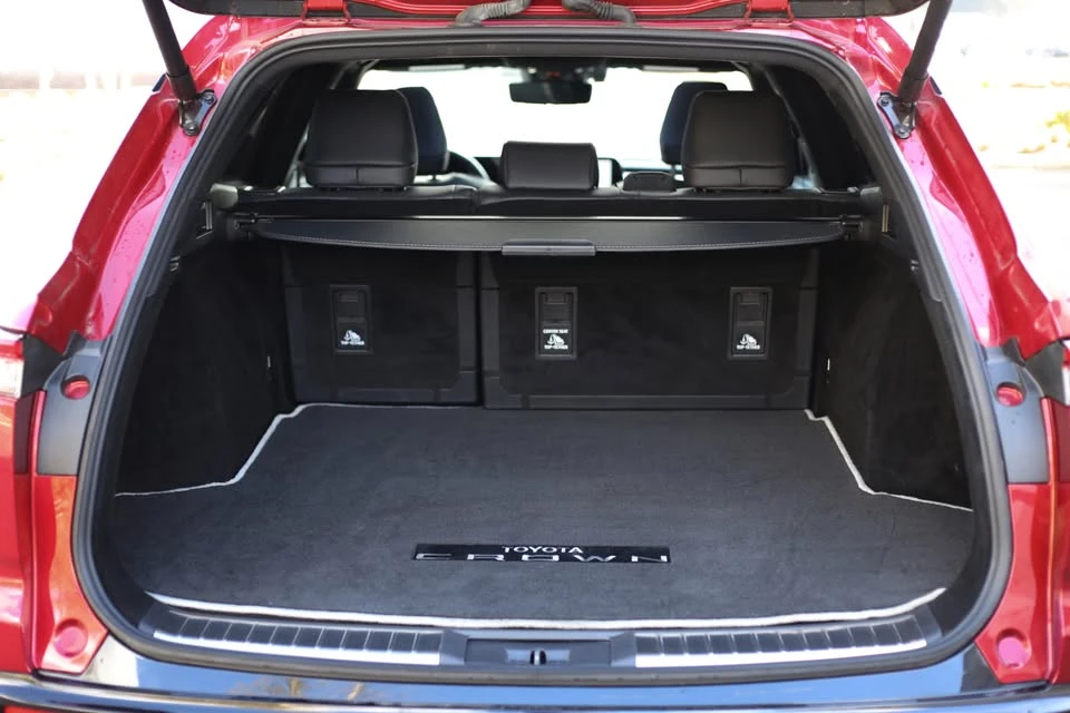 2025 Toyota Crown 16th Gen - Image 16 of 20