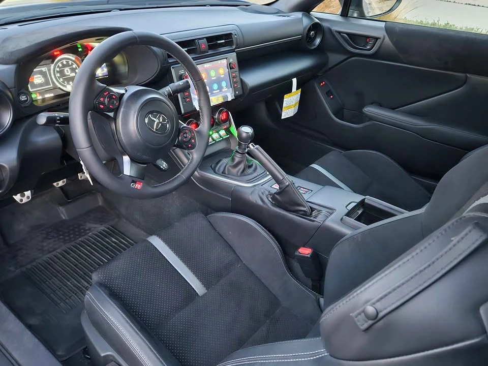 2025 Toyota GR86 2nd Gen - Image 13 of 15