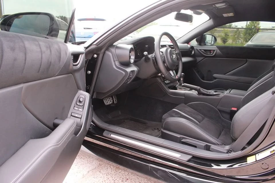 2025 Toyota GR86 2nd Gen - Image 11 of 20