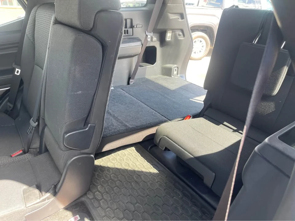 2025 Toyota Corolla - Image 6 of 6
