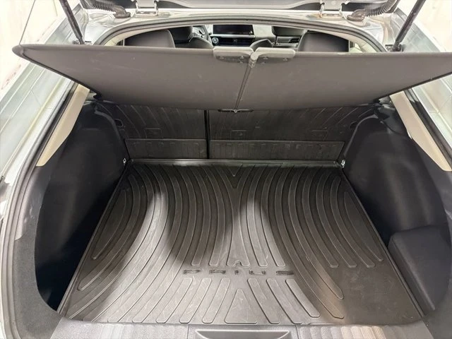 2025 Toyota Prius 5th Gen - Image 15 of 20