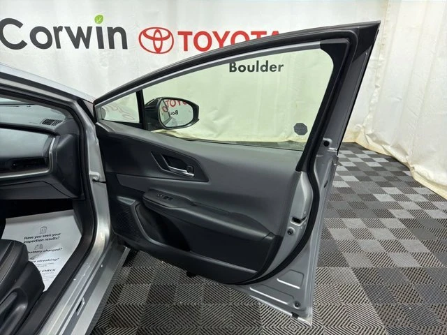2025 Toyota Prius 5th Gen - Image 8 of 20
