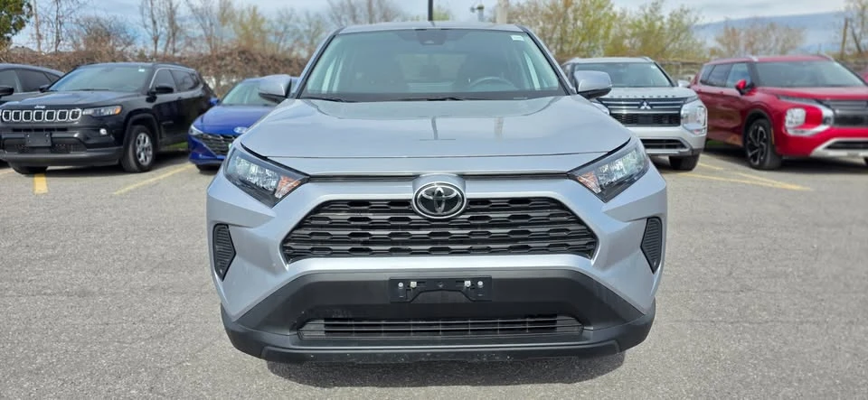 2025 Toyota RAV4 5th Gen - Image 2 of 10