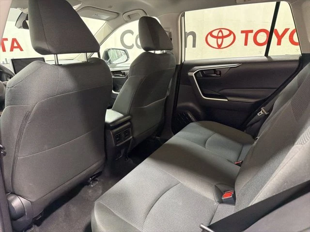2025 Toyota RAV4 5th Gen - Image 19 of 20