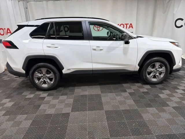 2025 Toyota RAV4 5th Gen - Image 8 of 20