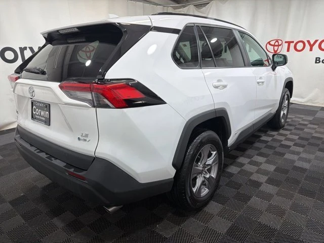 2025 Toyota RAV4 5th Gen - Image 7 of 20