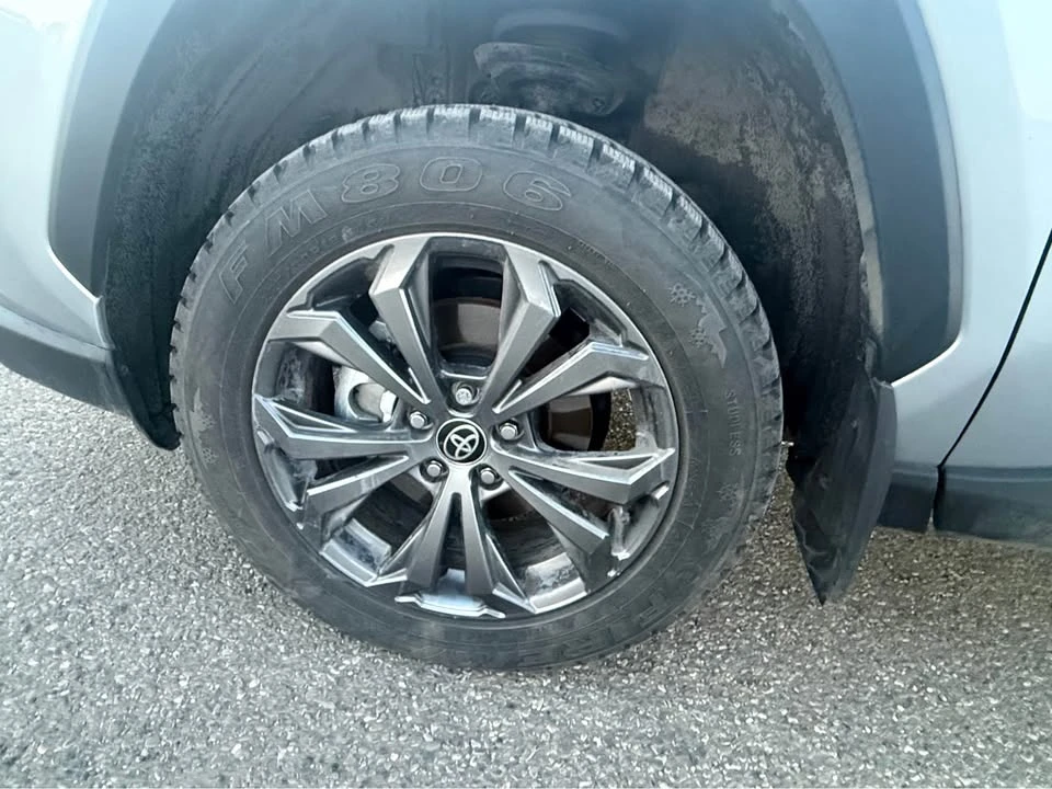 2025 Toyota RAV4 5th Gen - Image 11 of 13