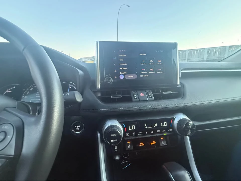 2025 Toyota RAV4 5th Gen - Image 13 of 13