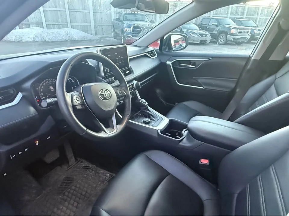 2025 Toyota RAV4 5th Gen - Image 7 of 13