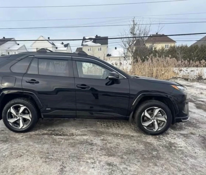 2025 Toyota RAV4 5th Gen - Image 3 of 9