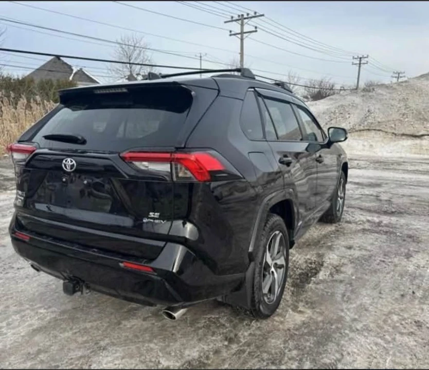 2025 Toyota RAV4 5th Gen - Image 5 of 9