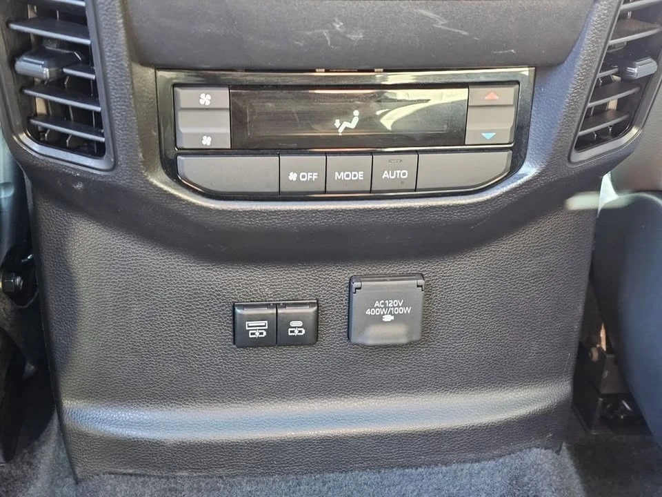 2025 Toyota Sequoia 3rd Gen - Image 19 of 20