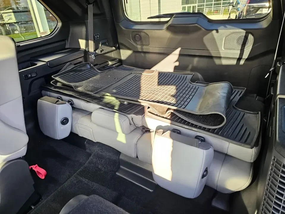 2025 Toyota Sequoia 3rd Gen - Image 18 of 20