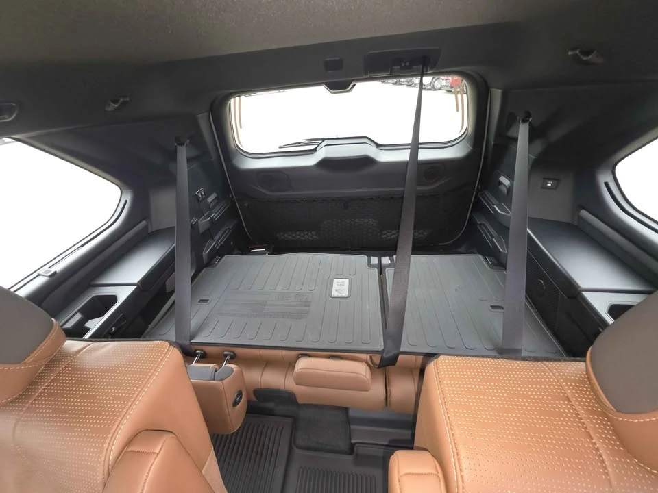 2025 Toyota Sequoia 3rd Gen - Image 7 of 8