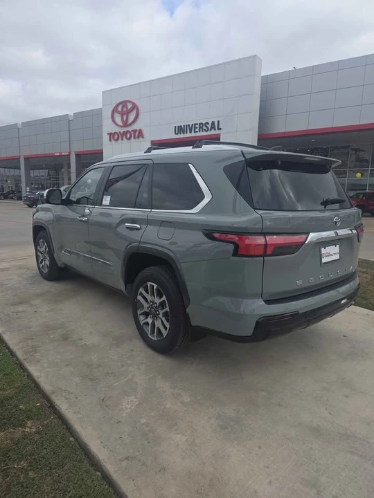 2025 Toyota Sequoia 3rd Gen - Image 4 of 8