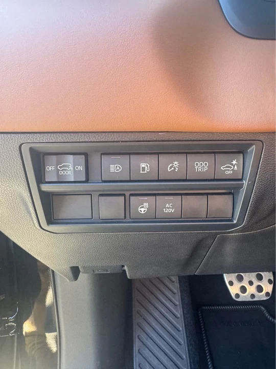 2025 Toyota Sequoia 3rd Gen - Image 13 of 20