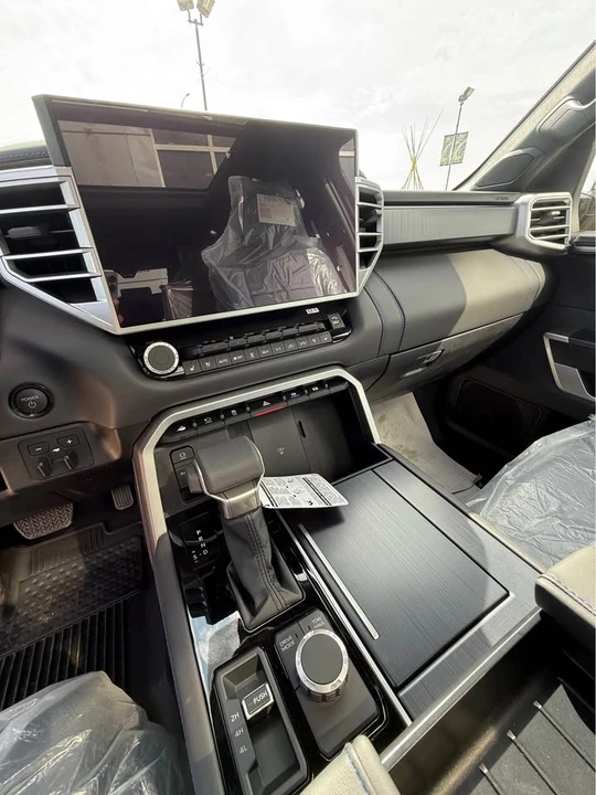 2025 Toyota Sequoia 3rd Gen - Image 10 of 15