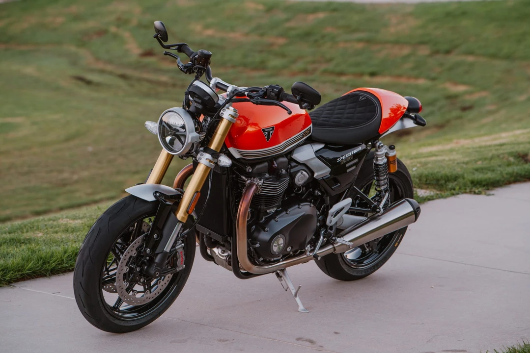 2025 Triumph Speed Twin 1200 - Image 3 of 31