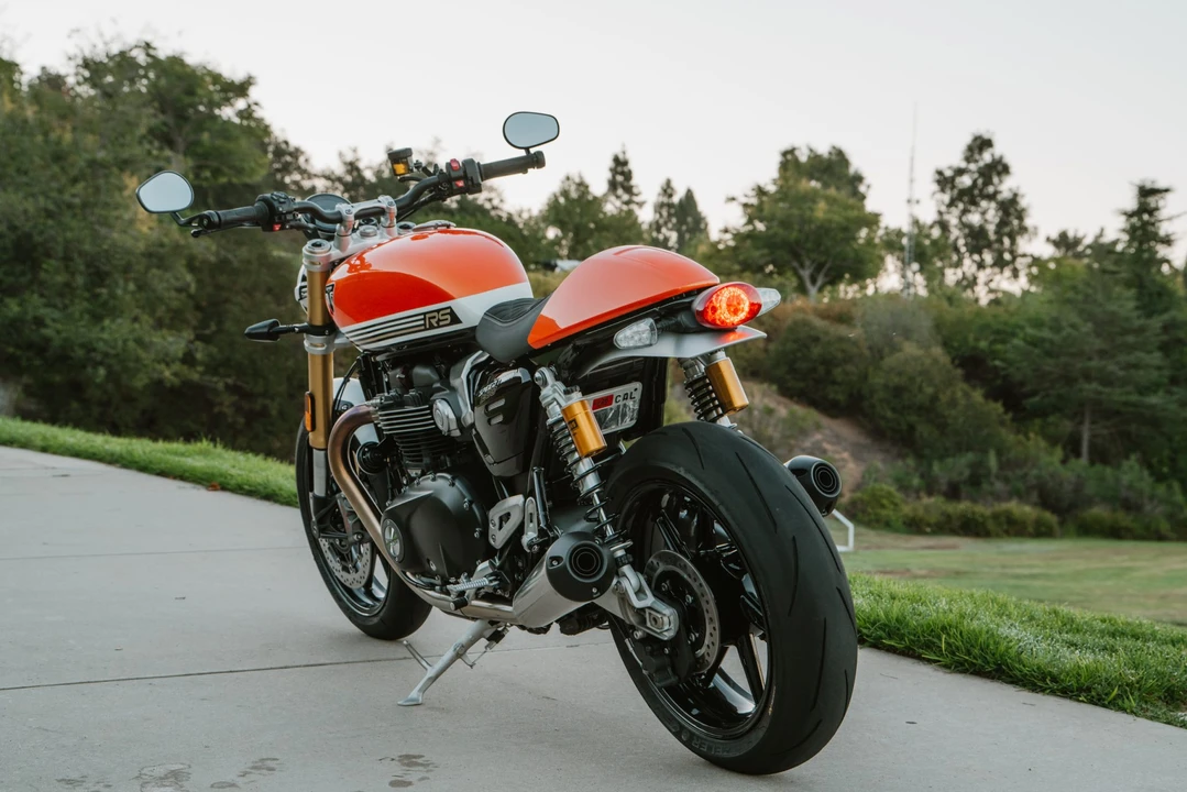 2025 Triumph Speed Twin 1200 - Image 7 of 31
