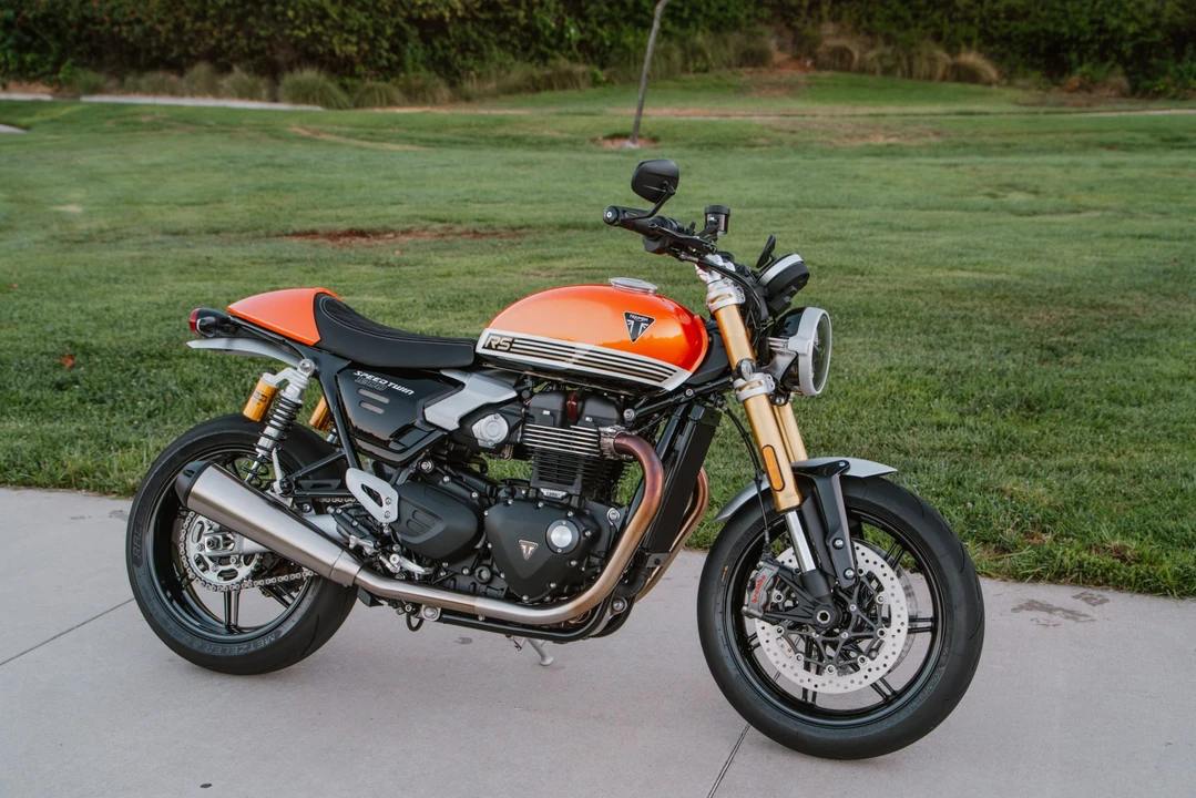 2025 Triumph Speed Twin 1200 - Image 8 of 31