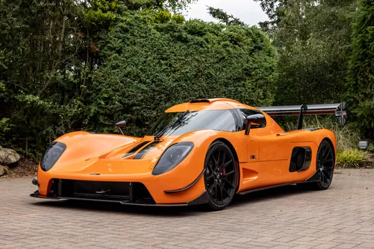 2025 Ultima RS