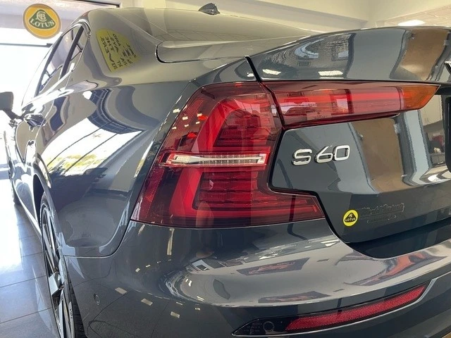 2025 Volvo S60 3rd Gen - Image 16 of 21
