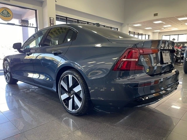 2025 Volvo S60 3rd Gen - Image 3 of 12