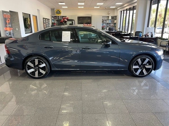 2025 Volvo S60 3rd Gen - Image 5 of 12