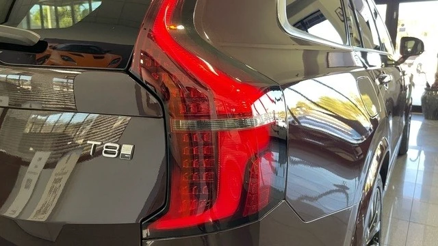 2025 Volvo XC90 2nd Gen - Image 17 of 21