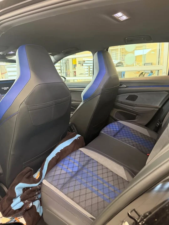 2025 Volkswagen Golf R Mk8 - Image 5 of 5